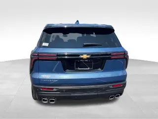 Chevrolet Traverse 2024 LS 4 puertas SUV con paquete 1LS