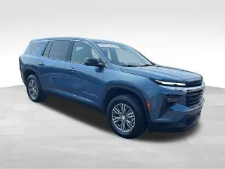 Chevrolet Traverse 2024 LS 4 puertas SUV con paquete 1LS