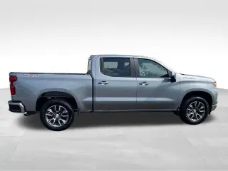 Chevrolet Silverado 1500 2024 4x4 LT 4p. Cabina de Tripulación 5,8 ft. Caja Corta con 2 Filas