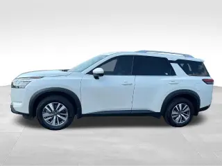 Nissan Pathfinder 2023 AWD SL 4dr SUV