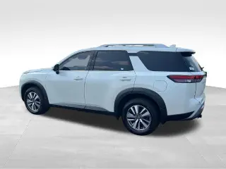 Nissan Pathfinder 2023 AWD SL 4dr SUV