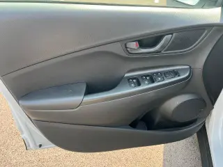 Hyundai KONA 2021 SEL Plus 4p Crossover
