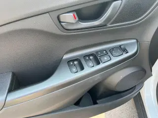 Hyundai KONA 2021 SEL Plus 4p Crossover
