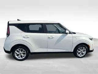 Kia Soul 2025 LX 4p Crossover