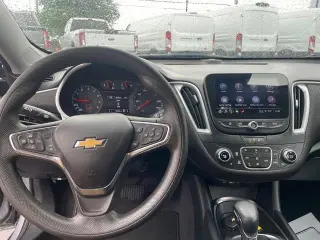 Chevrolet Malibu 2023 LT 4 puertas Sedán con 1LT