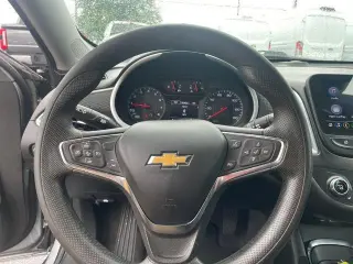 Chevrolet Malibu 2023 LT 4 puertas Sedán con 1LT