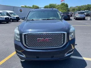 GMC Yukon XL 2017 4x4 Denali 4 puertas SUV
