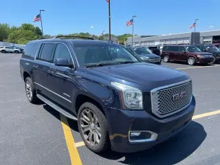 GMC Yukon XL 2017 4x4 Denali 4 puertas SUV