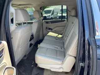 GMC Yukon XL 2017 4x4 Denali 4 puertas SUV