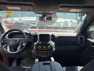 GMC Sierra 1500 2021 4x4 Elevation 4 puertas Cabina Crew 5.8 pies. SB