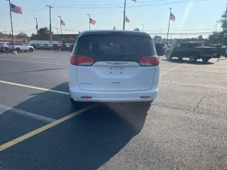 Chrysler Pacifica 2017 Touring 4 puertas Minivan