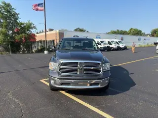 Ram 1500 2017 4x4 SLT Cabina Doble 4 puertas 5.5 pies. Pickup