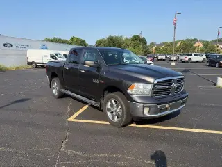 Ram 1500 2017 4x4 SLT Cabina Doble 4 puertas 5.5 pies. Pickup