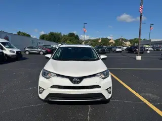 Toyota RAV4 2017 AWD XLE 4p SUV