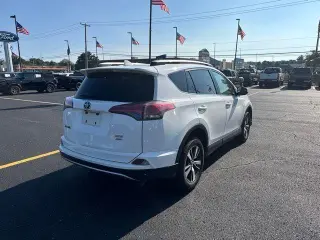 Toyota RAV4 2017 AWD XLE 4p SUV