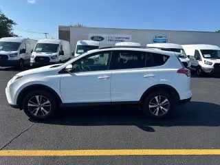 Toyota RAV4 2017 AWD XLE 4p SUV