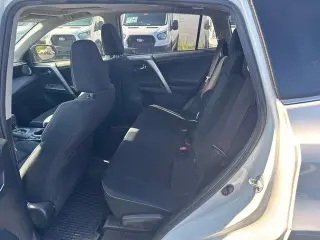 Toyota RAV4 2017 AWD XLE 4p SUV