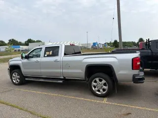 GMC Sierra 2500HD 2018 4x4 SLT 4dr Crew Cab LB