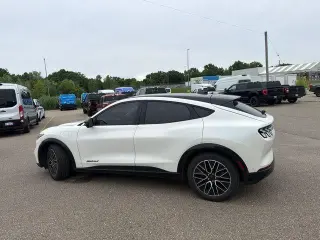 Ford Mustang Mach-E 2024 AWD Premium 4p SUV