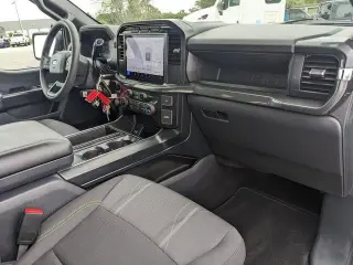 Ford F-150 2024 4x2 STX 4p SuperCrew 5.5 ft. SB