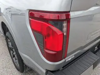 Ford F-150 2024 4x2 STX 4p SuperCrew 5.5 ft. SB