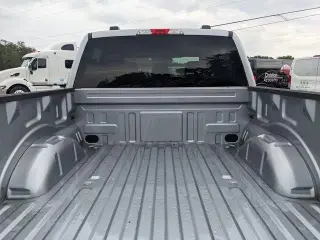 Ford F-150 2024 4x2 STX 4p SuperCrew 5.5 ft. SB