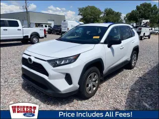 Toyota RAV4 2021 4x4 LE SUV de 4 puertas