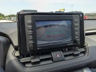 Toyota RAV4 2021 4x4 LE SUV de 4 puertas