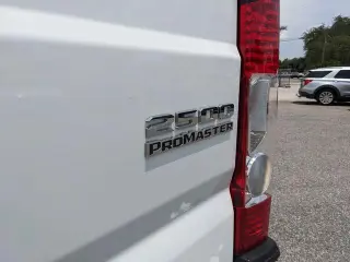Ram ProMaster 2024 Tradesman 2500 136 WB 3dr High Roof Cargo Van sin asiento de pasajero