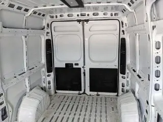 Ram ProMaster 2024 Tradesman 2500 136 WB 3dr High Roof Cargo Van sin asiento de pasajero