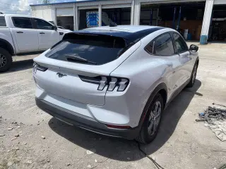 Ford Mustang Mach-E 2023 AWD Select 4p SUV