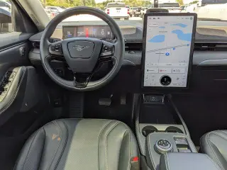 Ford Mustang Mach-E 2023 Premium 4dr SUV
