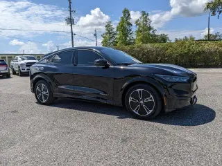 Ford Mustang Mach-E 2023 Premium 4dr SUV