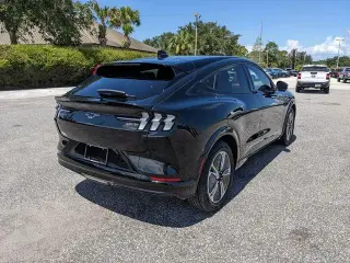 Ford Mustang Mach-E 2023 Premium 4dr SUV