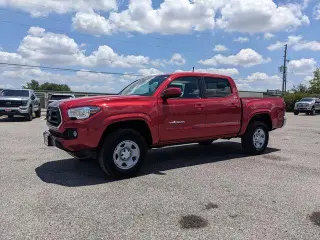Toyota Tacoma 2023 4x2 SR5 4p Doble Cab 5.0 ft SB