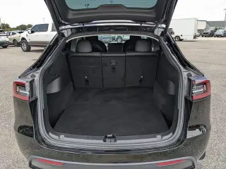 Tesla Model Y 2022 AWD Performance 4p Crossover