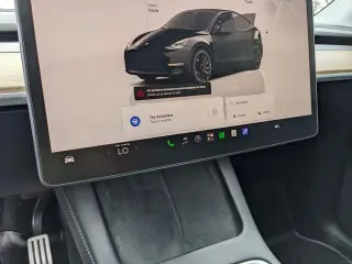 Tesla Model Y 2022 AWD Performance 4p Crossover