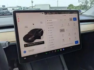 Tesla Model Y 2022 AWD Performance 4p Crossover
