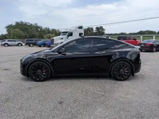 Tesla Model Y 2022 AWD Performance 4p Crossover