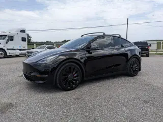 Tesla Model Y 2022 AWD Performance 4p Crossover
