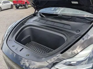 Tesla Model Y 2022 AWD Performance 4p Crossover