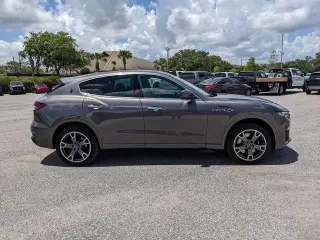 Maserati Levante 2023 AWD Modena 4p SUV