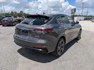 Maserati Levante 2023 AWD Modena 4p SUV