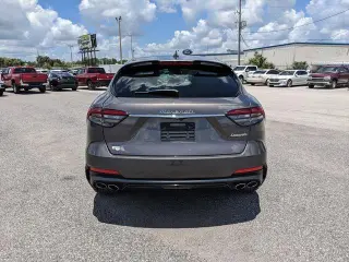 Maserati Levante 2023 AWD Modena 4p SUV