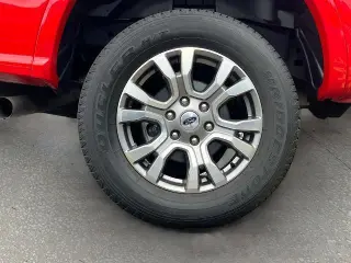 Ford Ranger 2022 4x2 Lariat 4 puertas SuperCrew con caja de 5.1 pies