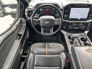 Ford F-150 2021 4x4 Platinum 4 puertas SuperCrew 5.5 pies. SB