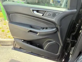 Ford Edge 2024 AWD Titanium 4 puertas SUV