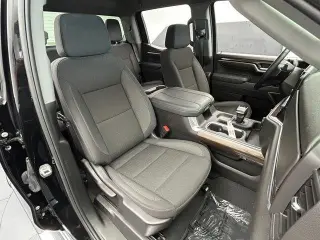 Chevrolet Silverado 1500 2025 4x2 LT 4dr Cabina Crew 5.8 ft. Caja corta