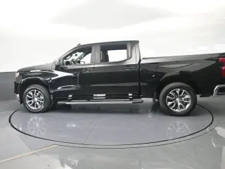 Chevrolet Silverado 1500 2025 4x2 LT 4dr Cabina Crew 5.8 ft. Caja corta