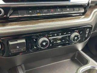 Chevrolet Silverado 1500 2025 4x2 LT 4dr Cabina Crew 5.8 ft. Caja corta